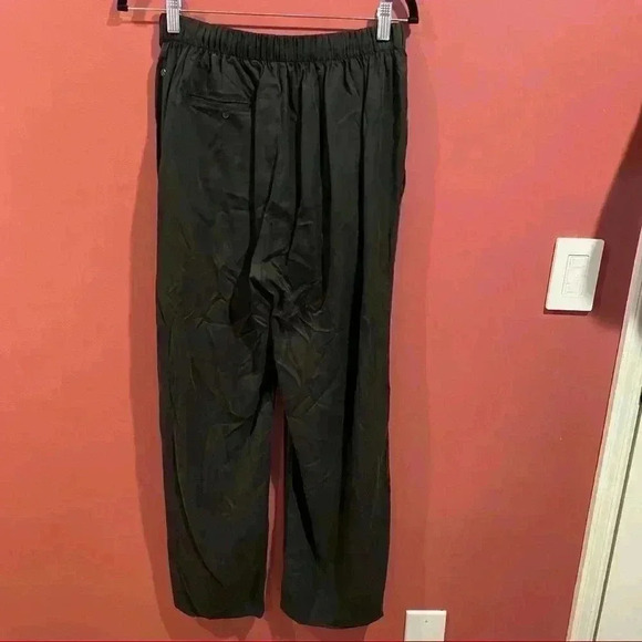 Lululemon Black Flowy Pants - Picture 9 of 9